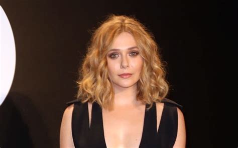 Elizabeth Olsen diz que não vê problema em tirar a roupa para filme